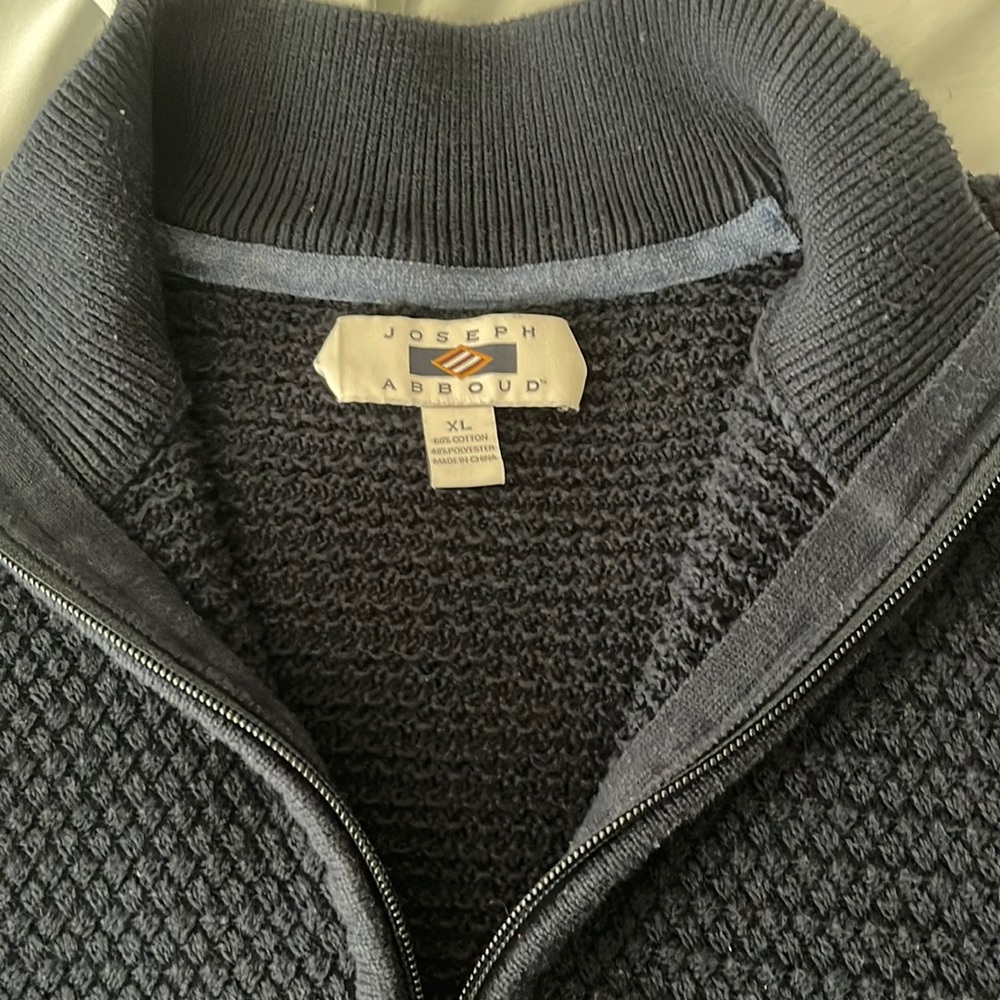 Joseph Abboud Men’s Navy Blue sweater